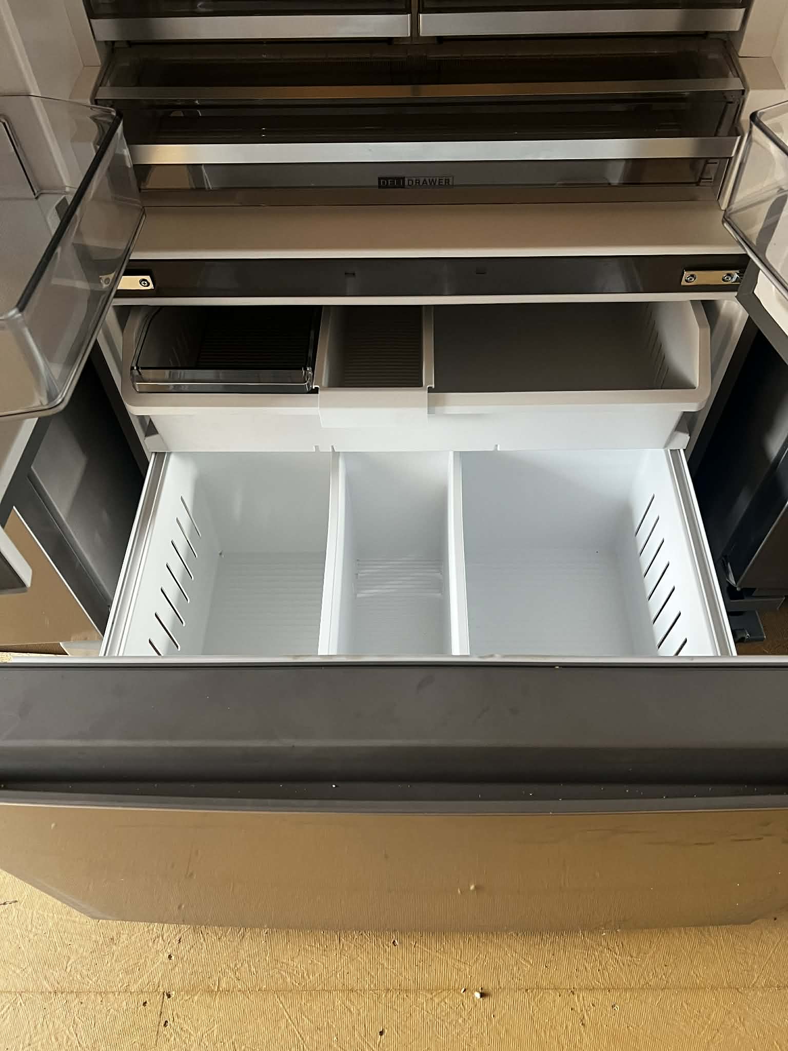 36-Inch French Door Refrigerator with Interior Water Dispenser - 31 cu. ft.