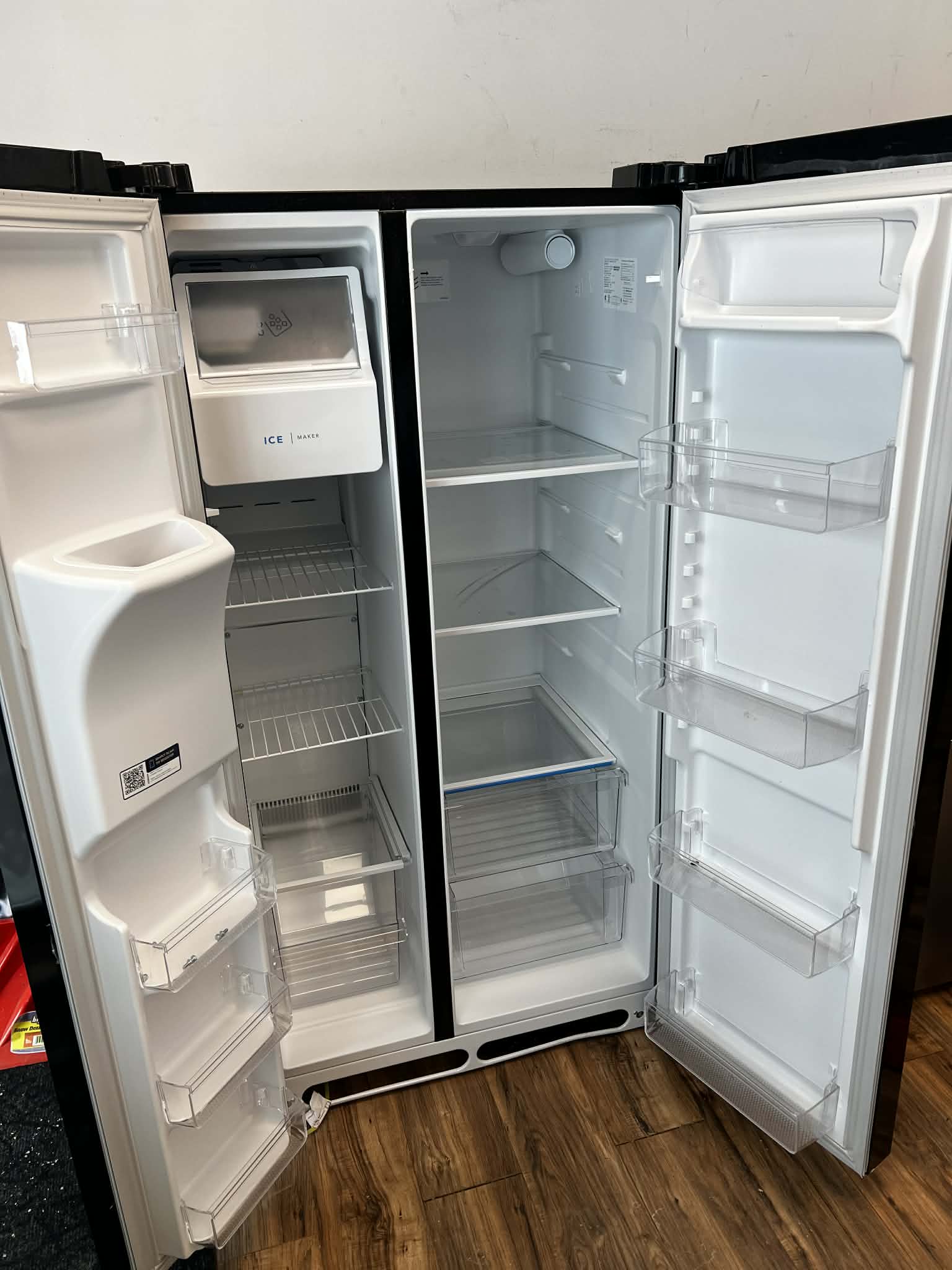 25.6 Cu. Ft. Side-by-Side Refrigerator with EvenTemp Cooling System - Black