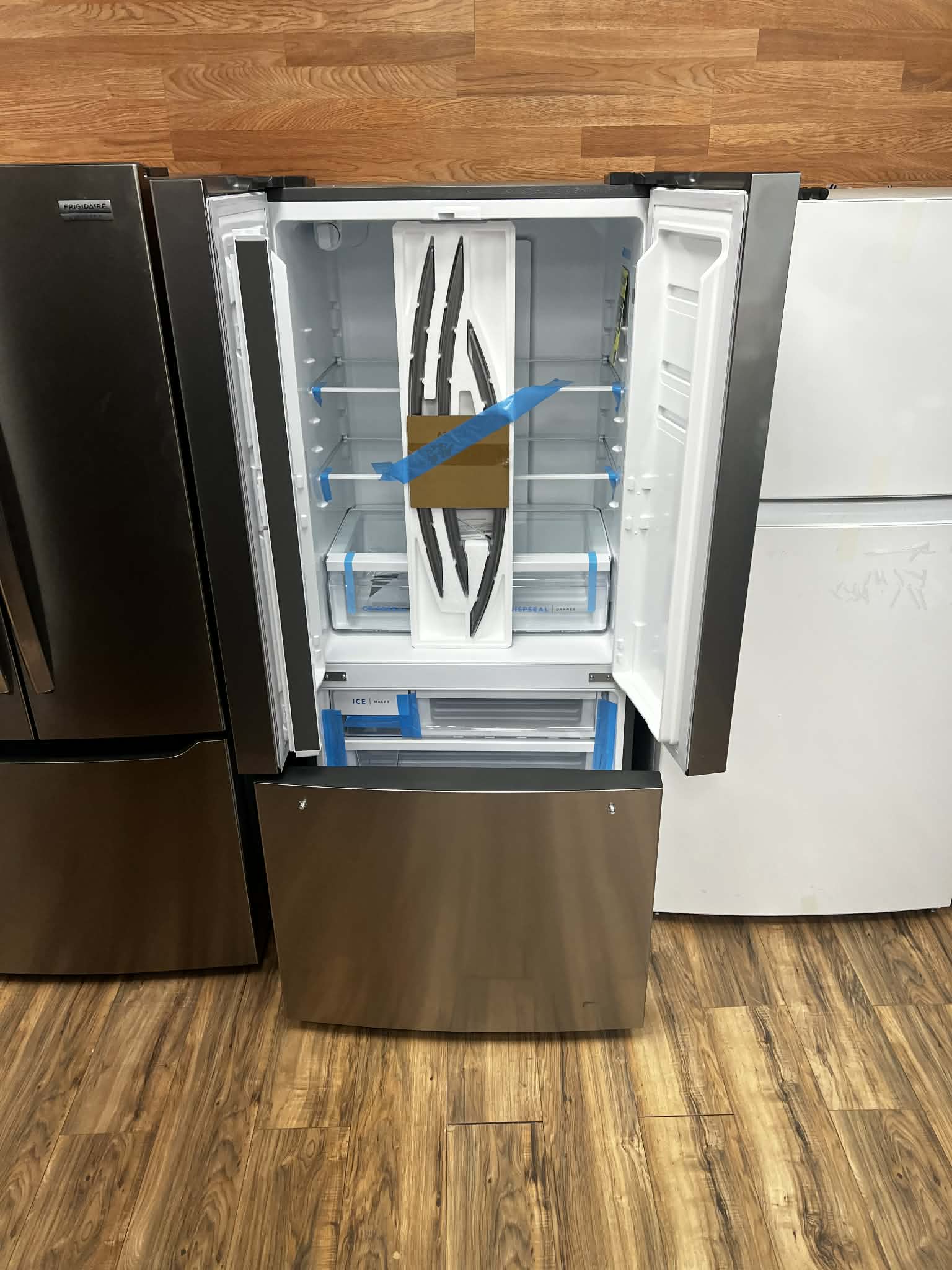 Frigidaire Stainless Counter-Depth 17.6-cu ft 3 -Door 31-in Wide French Door Refrigerator with Ice Maker