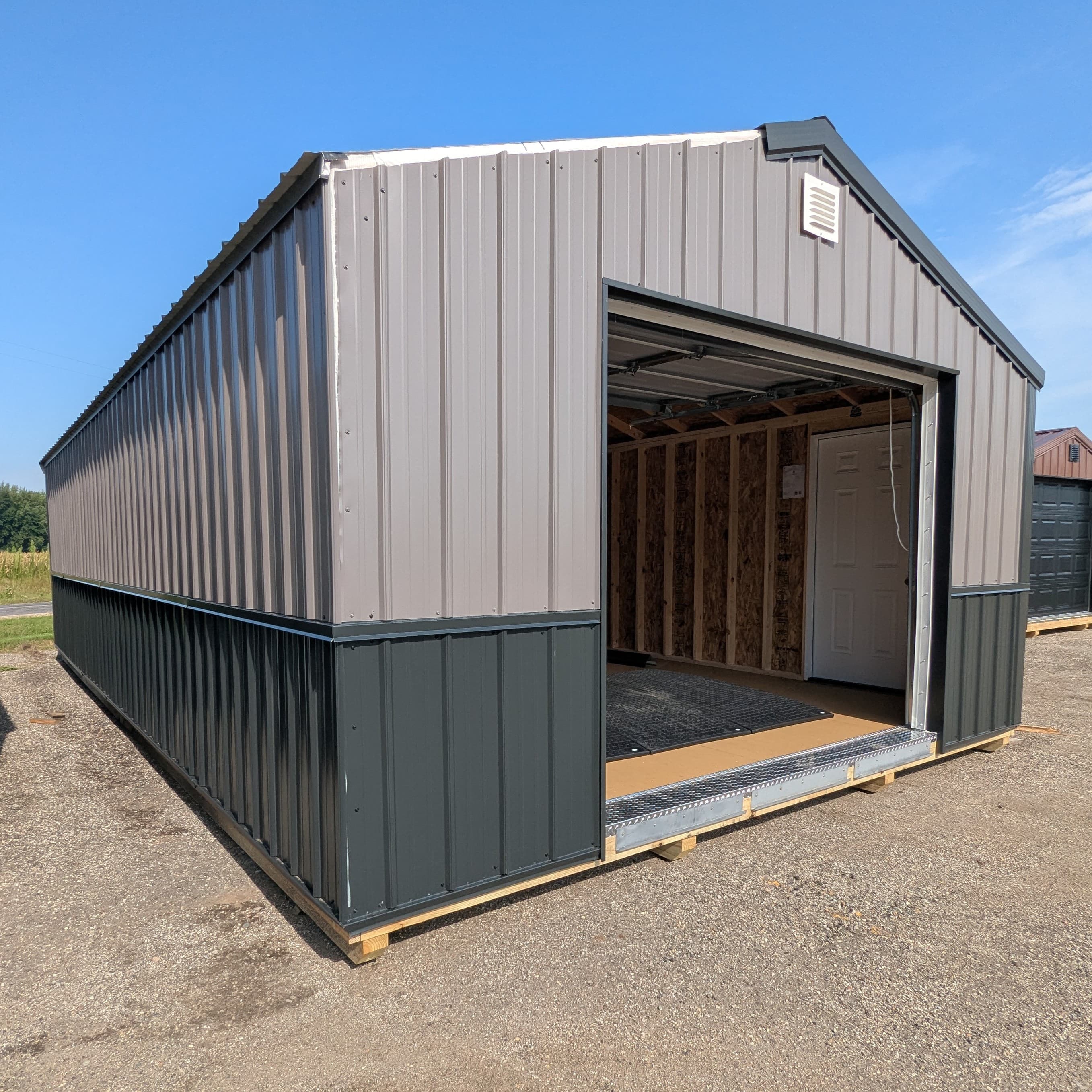 Standard Garage 16 x 32